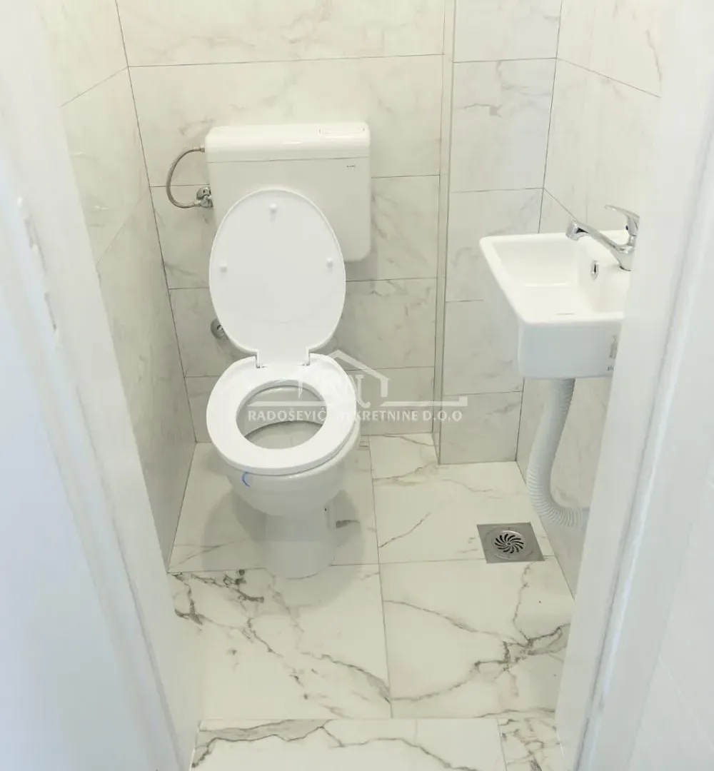 Prodaja, trosoban stan, 71m², Miljakovac, Rakovica