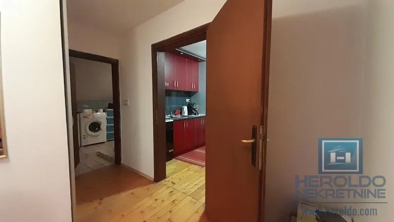Prodaja, kuća, 310m², Tavrića obori, Jagodina