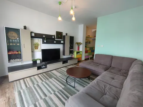 Prodaja, dvosoban stan, 64m², Njivice, Herceg Novi - image 3