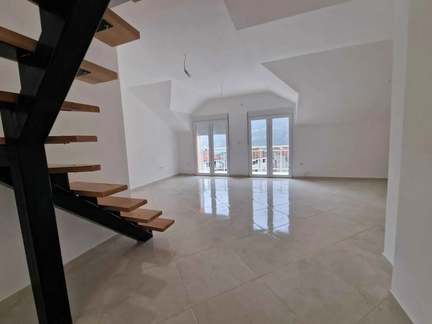 Prodaja, trosoban stan, 120m², Igalo, Herceg Novi