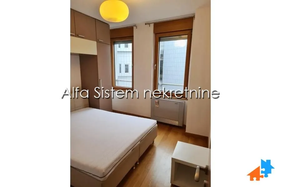 Rent, three bedroom apartment, 82m², Vračar Hram, Vračar Sve Podlokacije