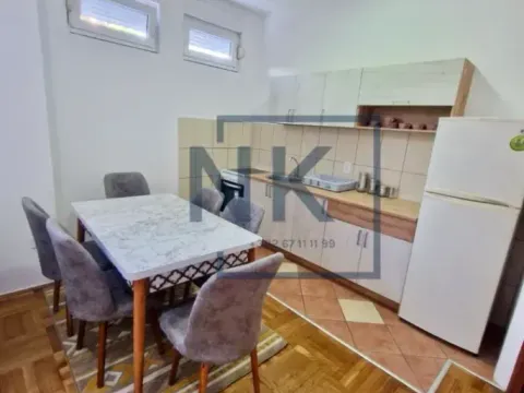 Izdavanje, jednosoban stan, 40m², Blok 9, Podgorica - image 3