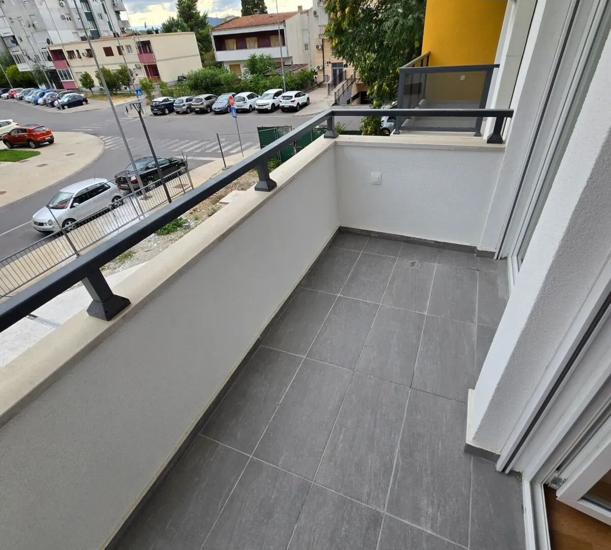 Prodaja, jednosoban stan, 45m², Pobrežje, Podgorica