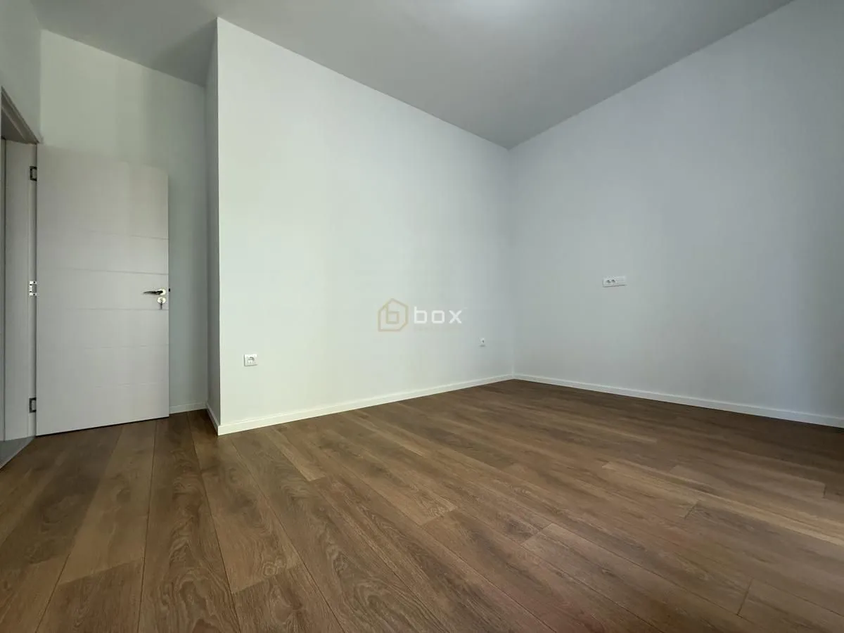 Prodaja, trosoban stan, 71m², Pantelej, Niš