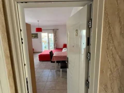 Izdavanje, garsonjera, 35m², Ilino, Bar - image 2