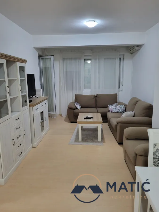 Izdavanje, jednosoban stan, 48m², Podbara, Novi Sad Sve Podlokacije