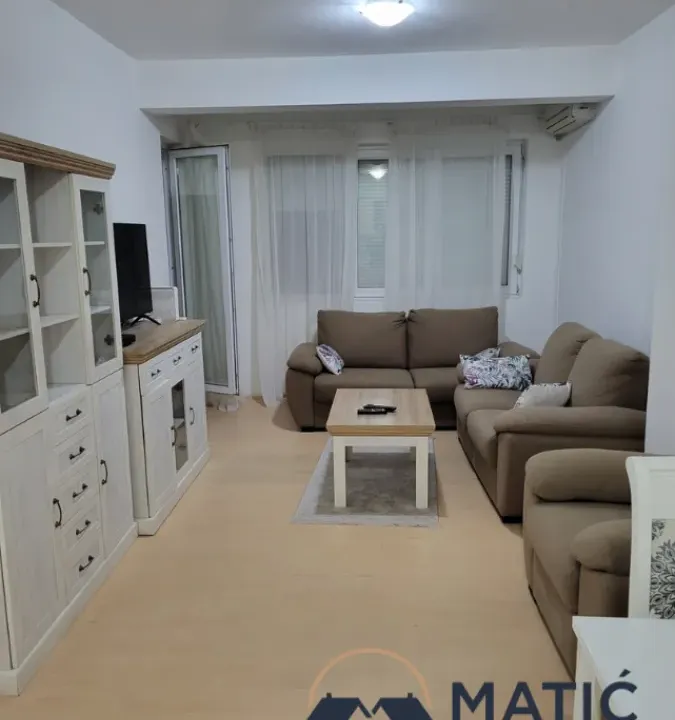 Izdavanje, jednosoban stan, 48m², Podbara, Novi Sad Sve Podlokacije