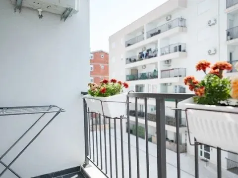 Sale, one bedroom apartment, 46m², Podkošljun, Budva - image 12