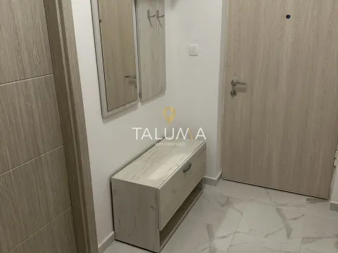 Izdavanje, jednosoban stan, 44m², Pobrežje, Podgorica - image 9