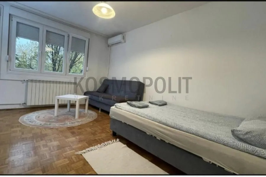 Prodaja, jednosoban stan, 37m², Banovo Brdo, Beograd