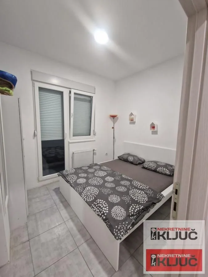 Prodaja, dvosoban stan, 41m², Salajka, Novi Sad Sve Podlokacije