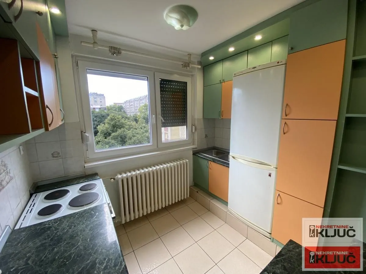 Izdavanje, dvosoban stan, 66m², Železnička Stanica, Novi Sad Sve Podlokacije