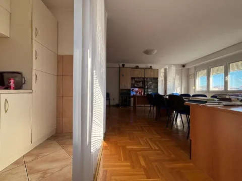 Prodaja, trosoban stan, 91m², Podgorica, Crna Gora - image 20