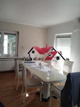 Sale, house, 450m², Zemun Ugrinovci, Zemun Sve Podlokacije - image 4