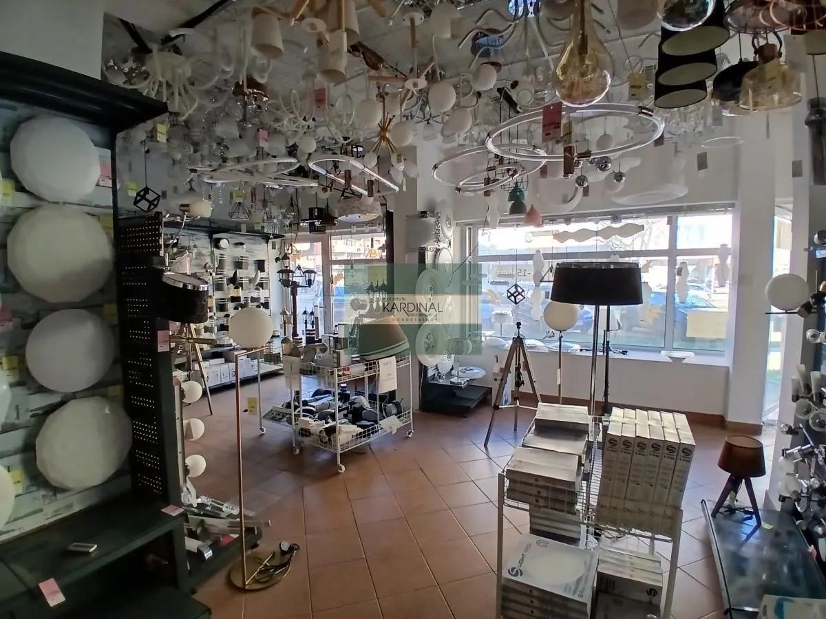 Sale, office space, 117m², Gradski stadion, Jagodina