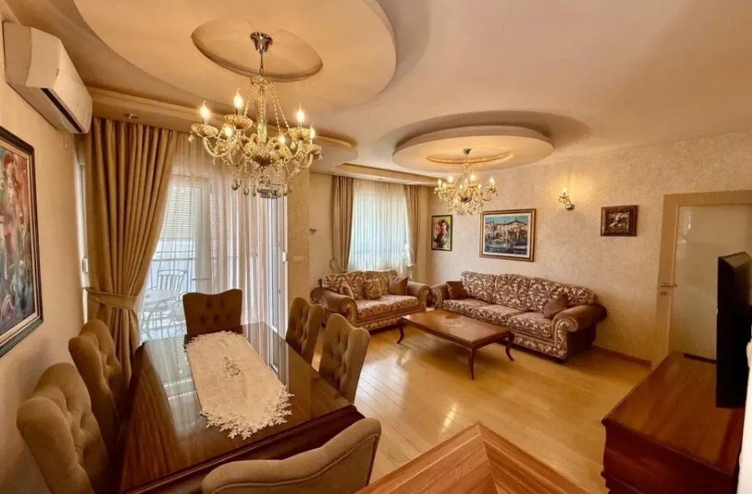 Rent, three bedroom apartment, 100m², City Kvart, Podgorica