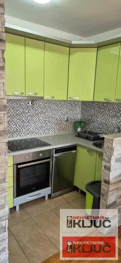 Izdavanje, jednosoban stan, 47m², Nova Detelinara, Novi Sad Sve Podlokacije