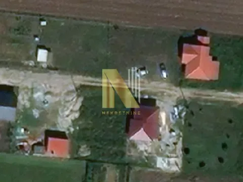 Zemljište in Rumenka