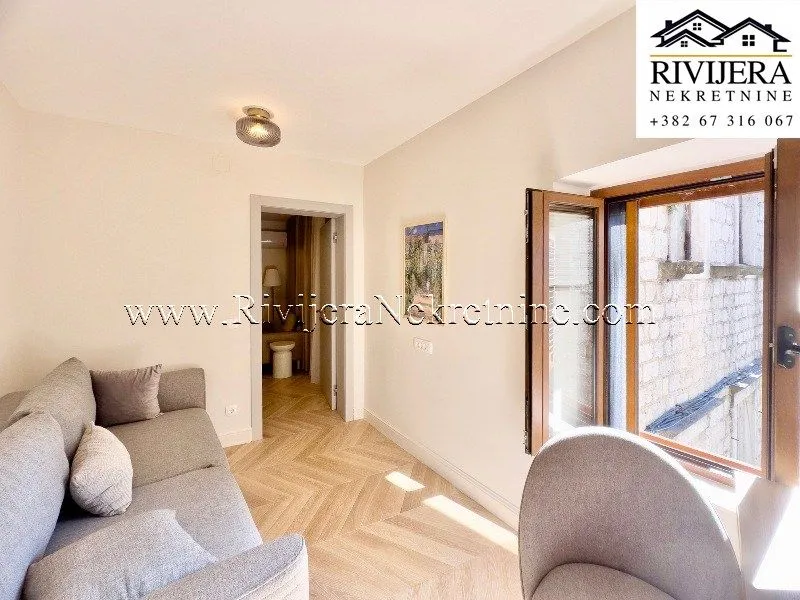 Prodaja, dvosoban stan, 43m², Centar, Kotor