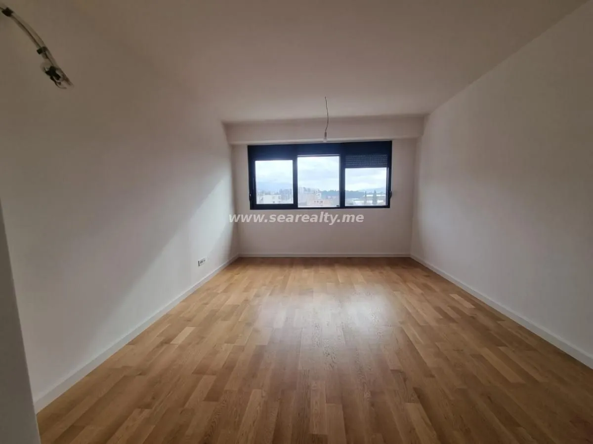 Prodaja, dvosoban stan, 67m², Tivat, Crna Gora