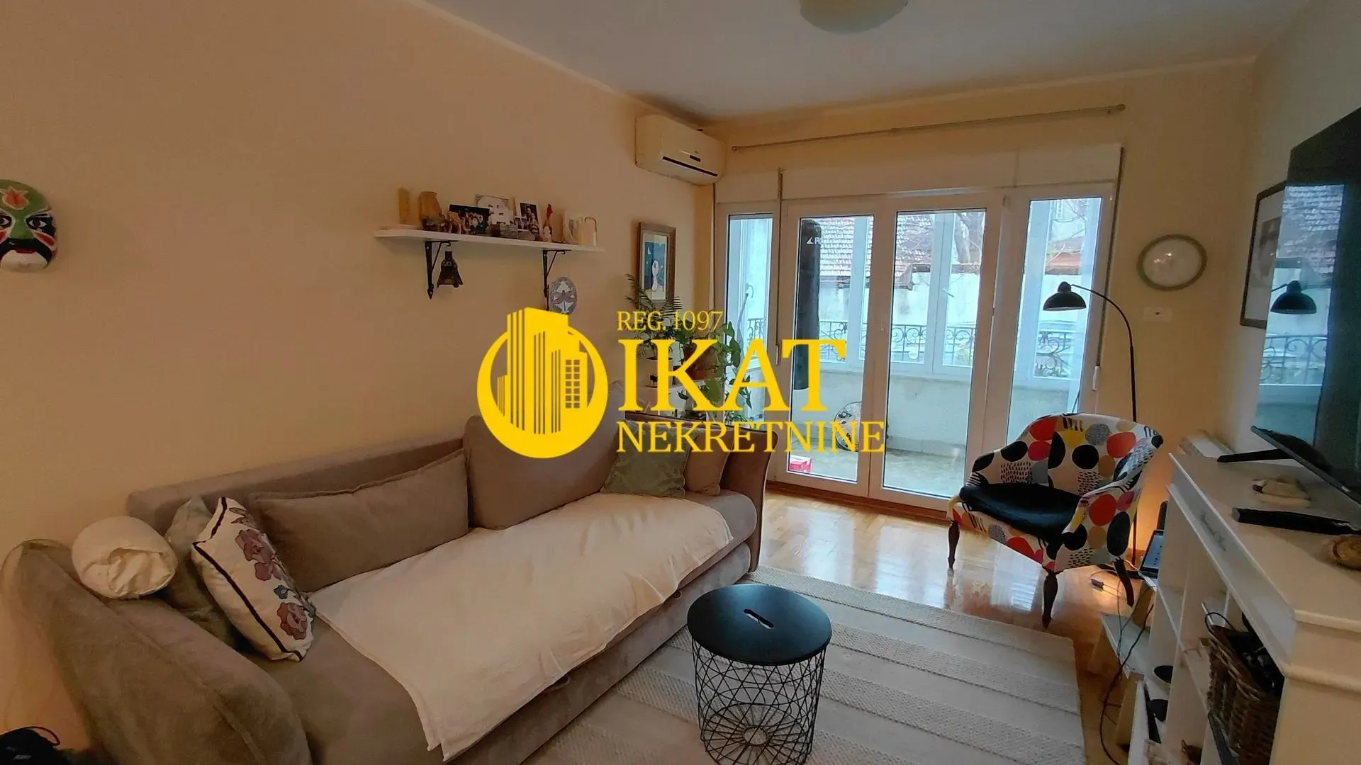 Prodaja, trosoban stan, 61m², Slavujev Venac, Zvezdara Sve Podlokacije