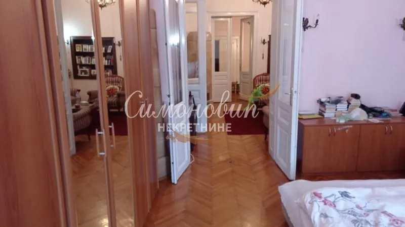 Prodaja, stan, 214m², Zemun Centar, Zemun Sve Podlokacije