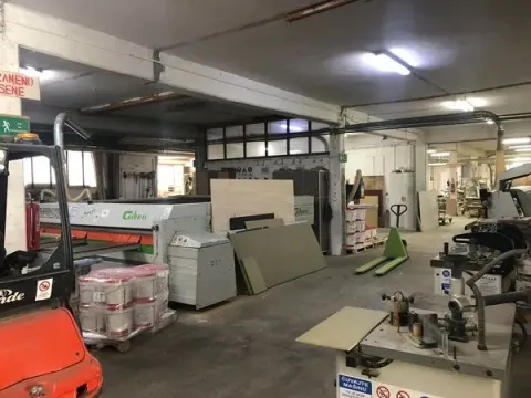 Izdavanje, poslovni prostor, 2250m2, Nova Pazova, Stara Pazova Izdavanje, poslovni prostor, 2250m2, Nova Pazova, Stara Pazova