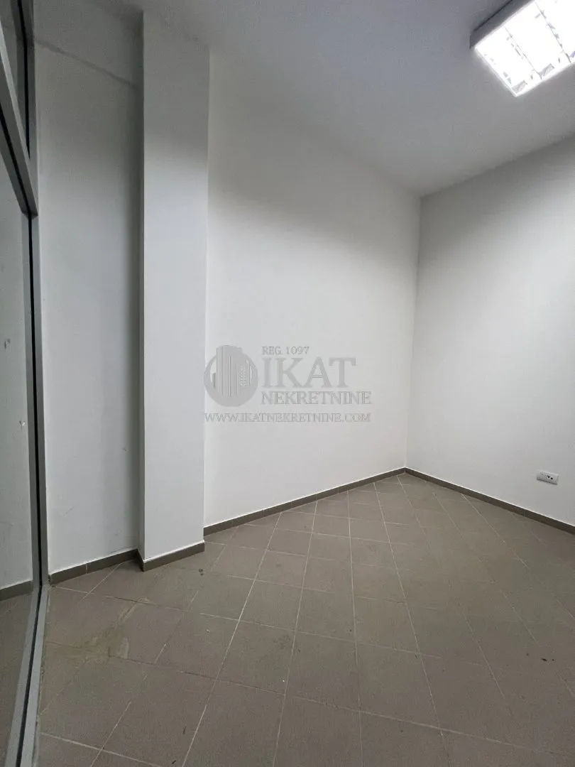 Prodaja, poslovni prostor, 14m², Voždovac Sve Podlokacije, Beograd