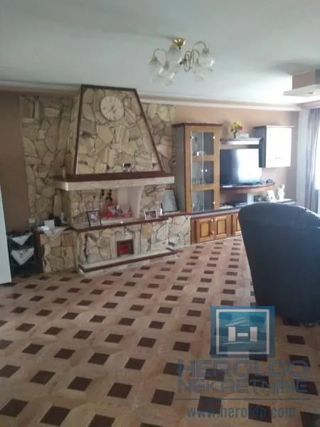 Prodaja, kuća, 250m², Voljavče, Jagodina