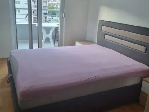 Izdavanje, jednosoban stan, 45m², Rozino, Budva - image 9