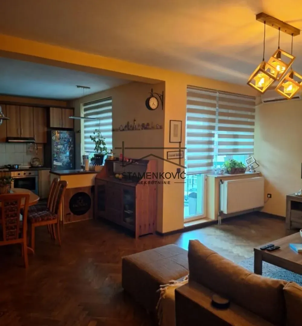 Prodaja, trosoban stan, 111m², Grbavica, Novi Sad Sve Podlokacije