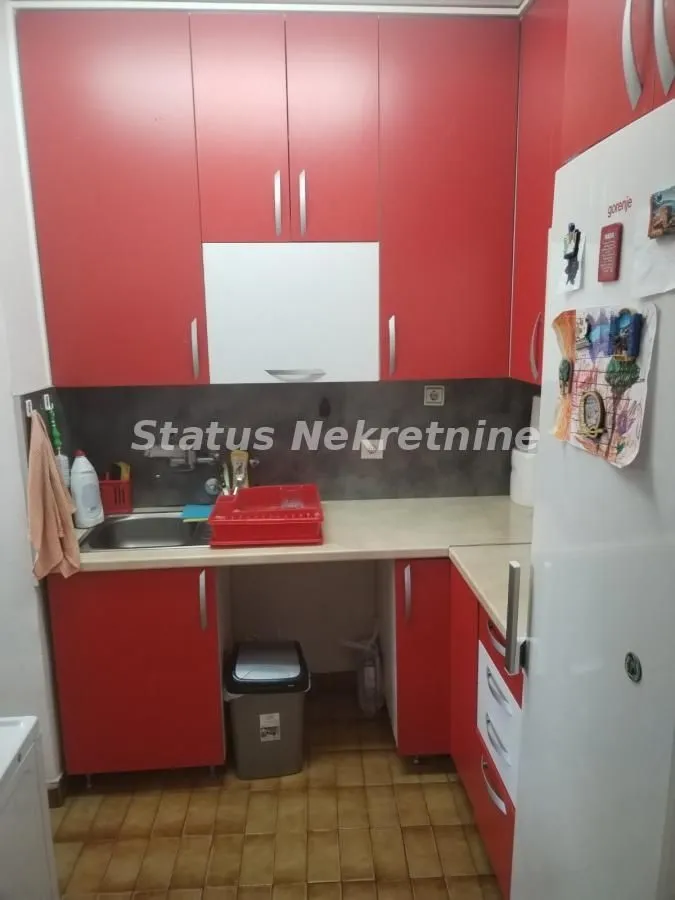 Izdavanje, dvosoban stan, 56m², Novo naselje, Novi Sad