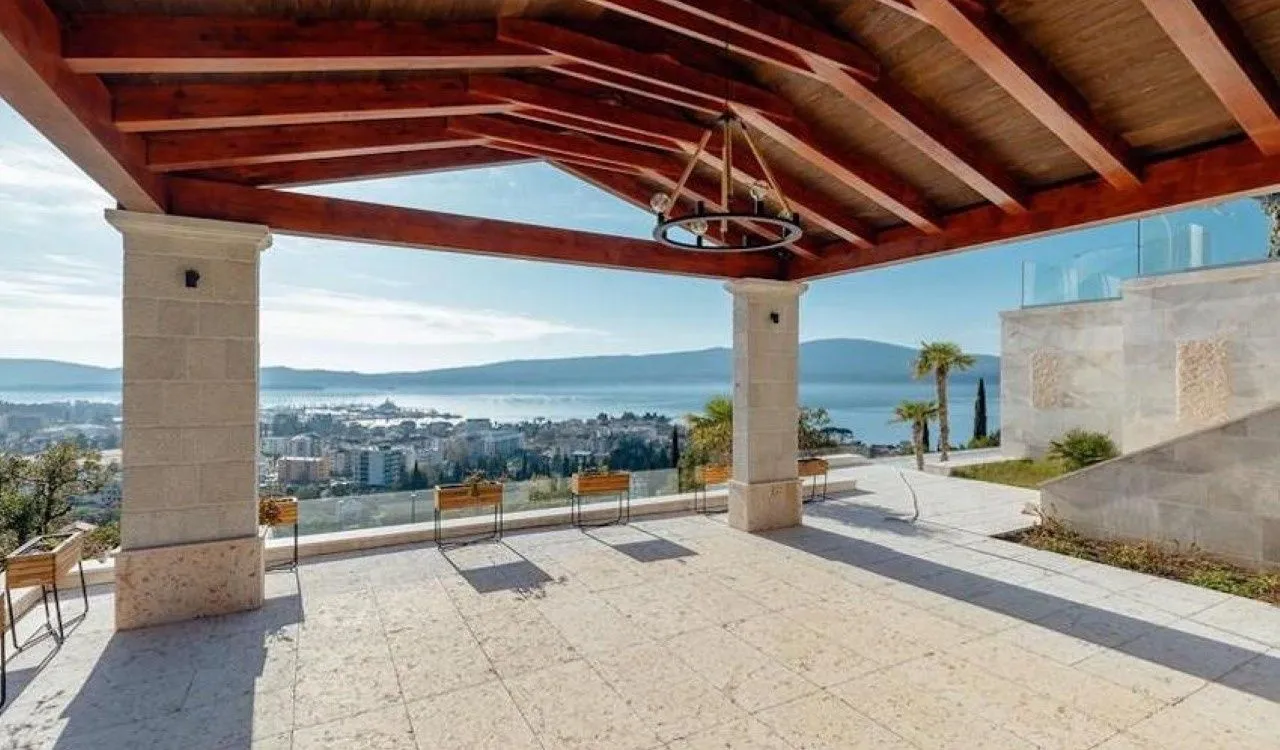 Prodaja, kuća, 1400m², Donja Lastva, Tivat