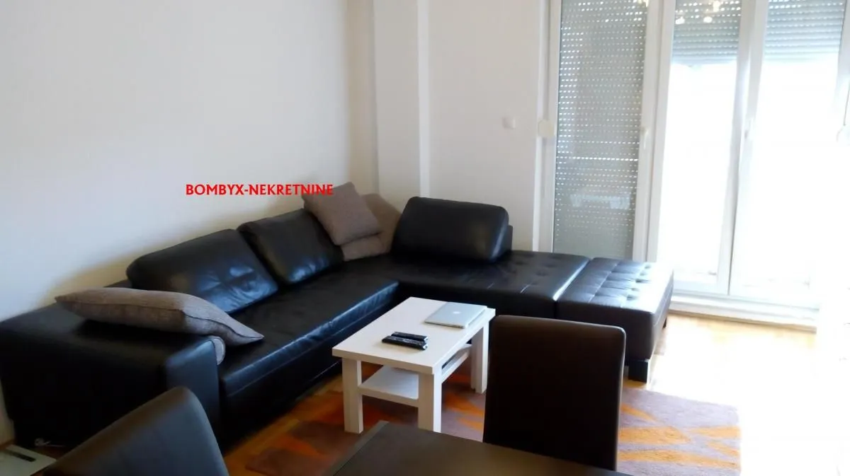 Izdavanje, dvosoban stan, 50m², Nova Detelinara, Novi Sad Sve Podlokacije