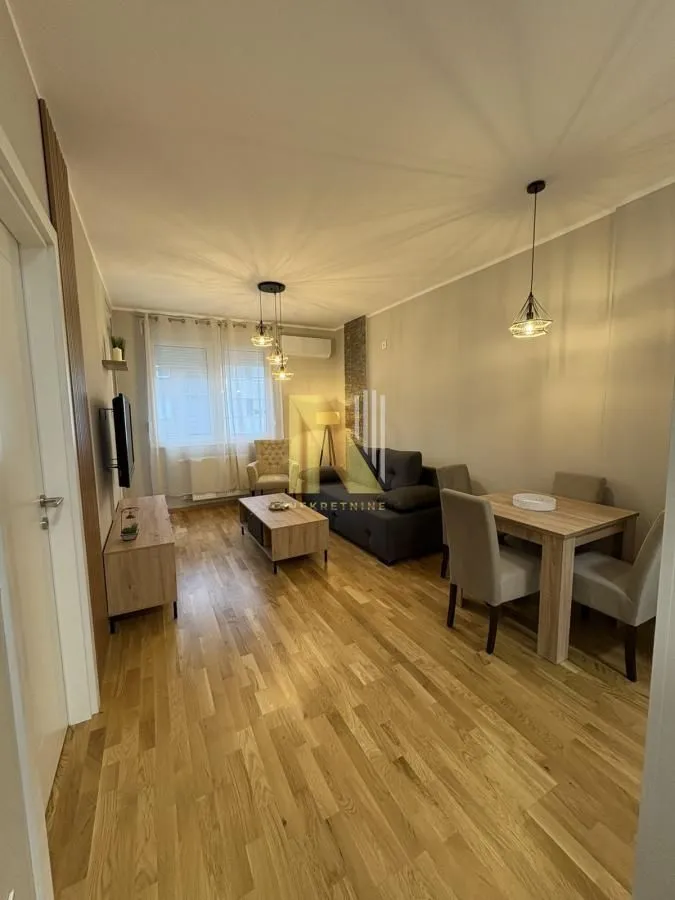 Izdavanje, jednosoban stan, 39m², Avijatičarsko naselje, Novi Sad Sve Podlokacije