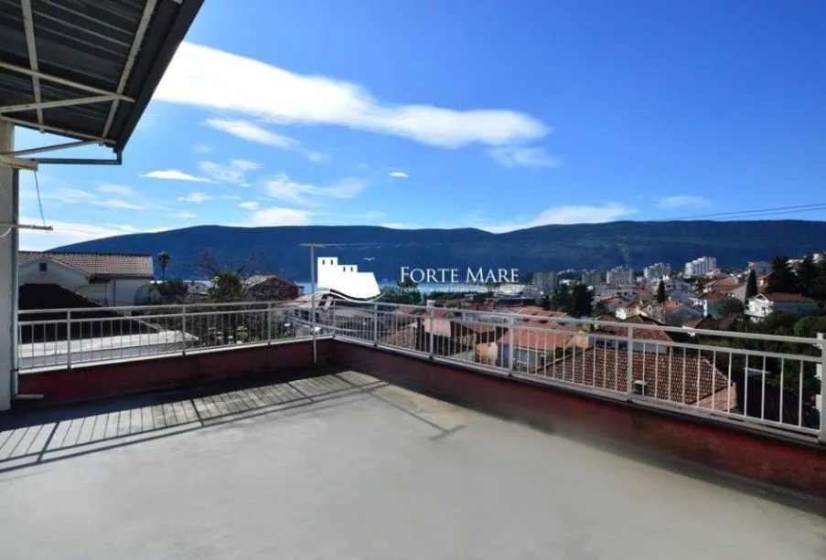 Prodaja, kuća, 245m², Igalo, Herceg Novi