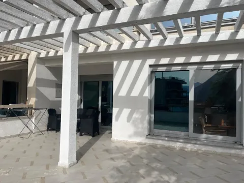 Sale, one bedroom apartment, 77m², Dobrota, Kotor - image 15