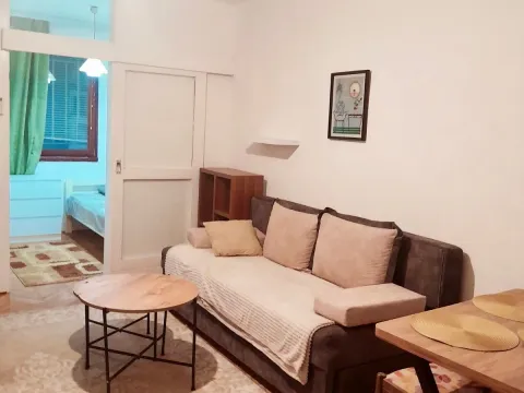 Rent, one bedroom apartment, 37m², Centar, Bar - image 1