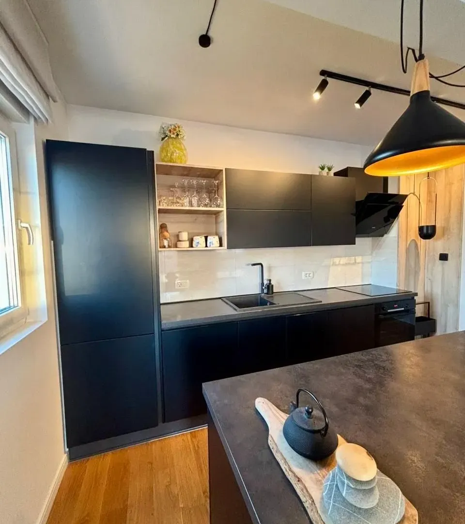Prodaja, dvosoban stan, 70m², Central Point, Podgorica