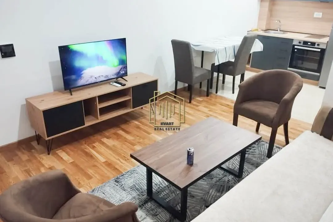 Izdavanje, jednosoban stan, 42m², Stari Aerodrom, Podgorica