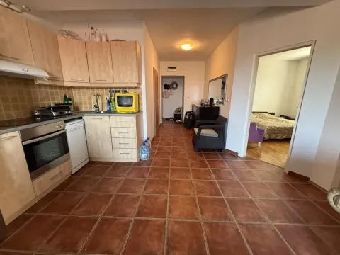 Sale, two bedroom apartment, 82m², Petrovac, Budva - image 5