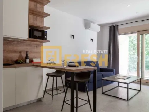 Prodaja, garsonjera, 40m², Kotor, Crna Gora - image 21
