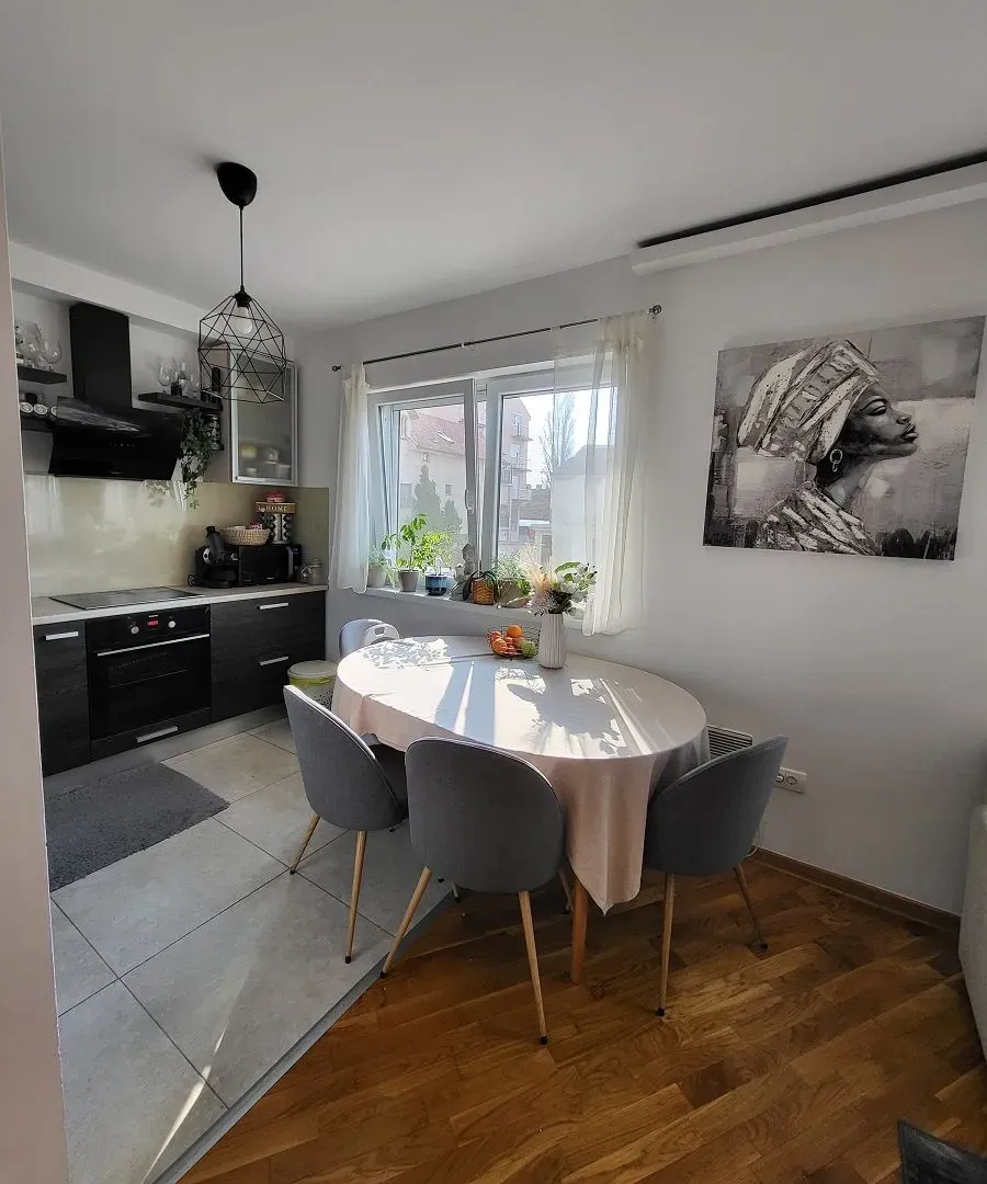 Prodaja, trosoban stan, 83m², Denkova Basta, Zvezdara Sve Podlokacije