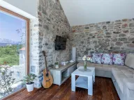 Izdavanje, kuća, 80m², Đuraševići, Tivat - image 6