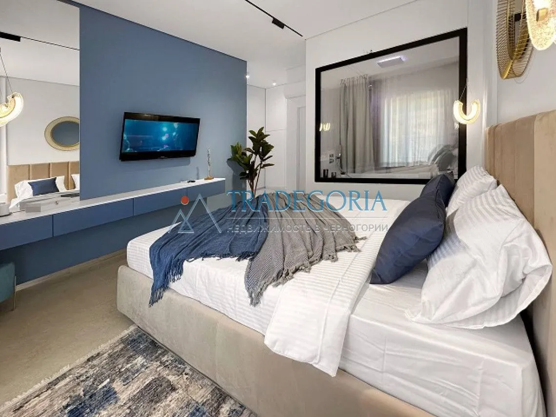 Prodaja, dvosoban stan, 95m², Bečići, Budva