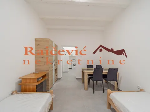 Izdavanje, jednosoban stan, 30m², Stari Grad, Beograd - image 3