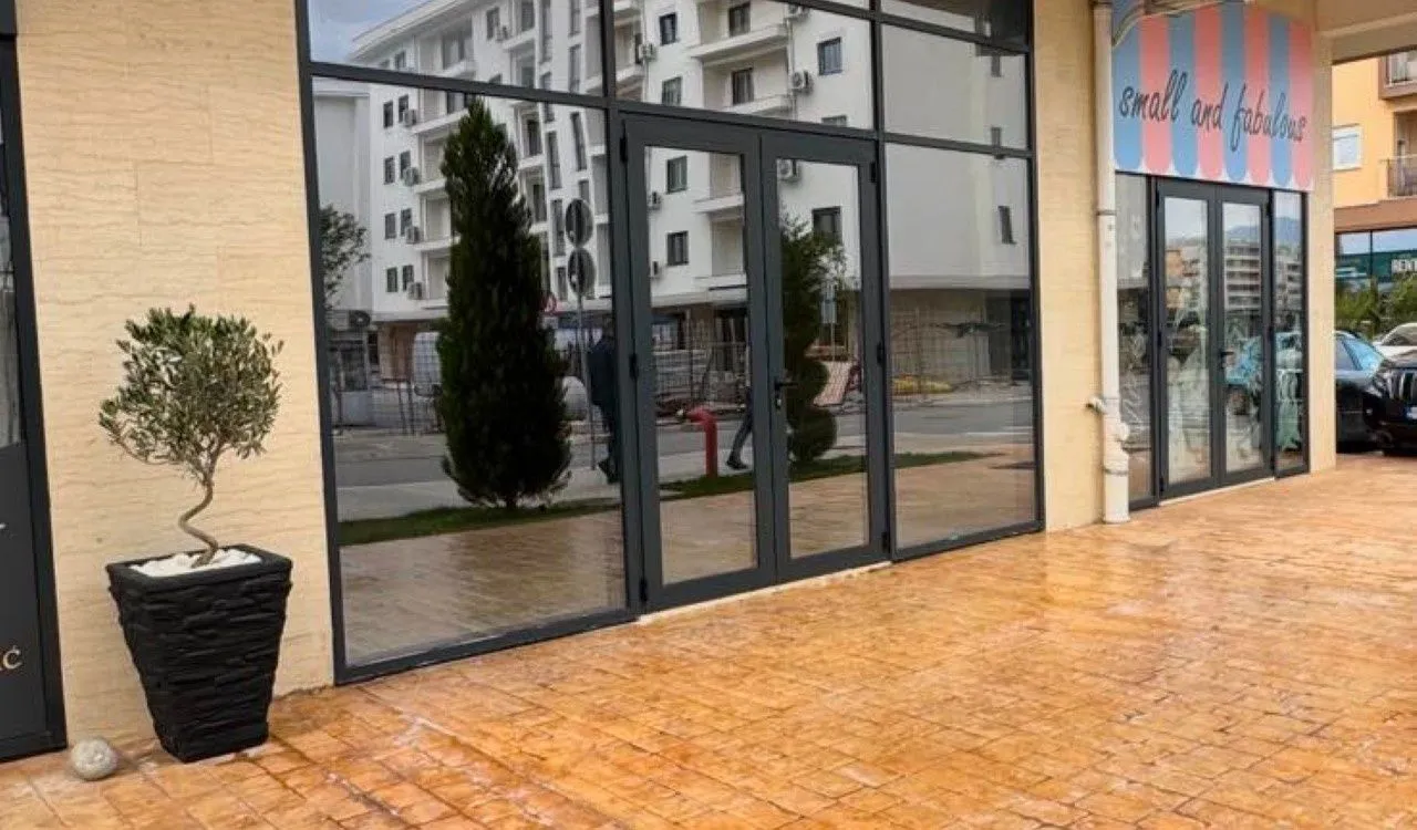 Rent, office space, 74m², City Kvart, Podgorica