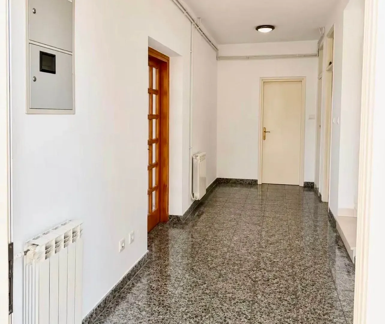 Rent, house, 223m², Zabjelo, Podgorica