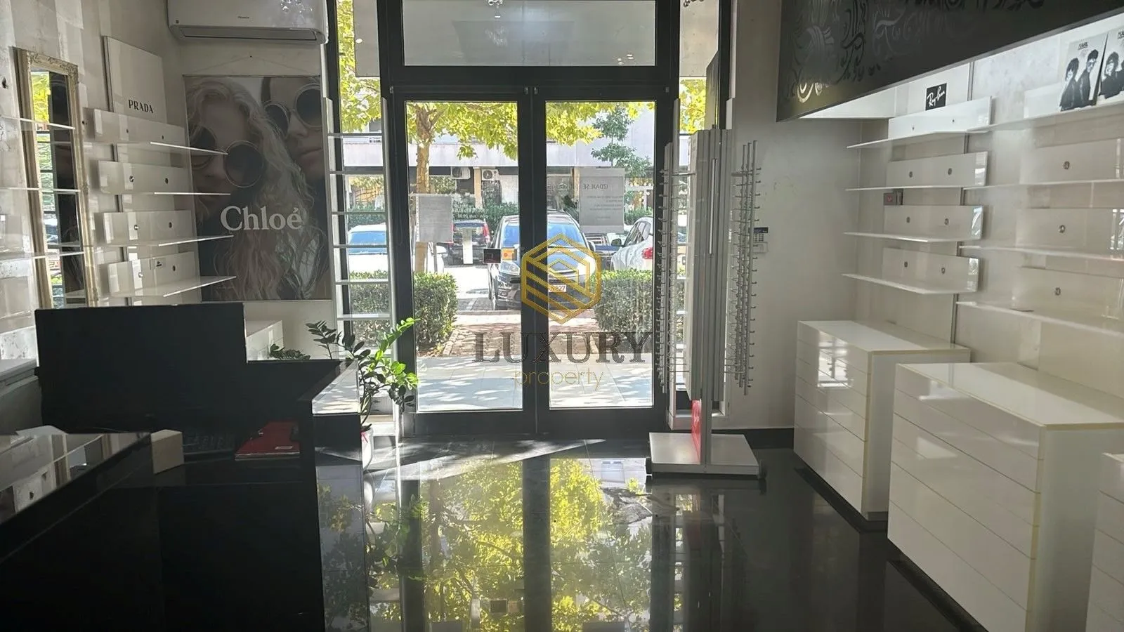 Rent, office space, 33m², City Kvart, Podgorica