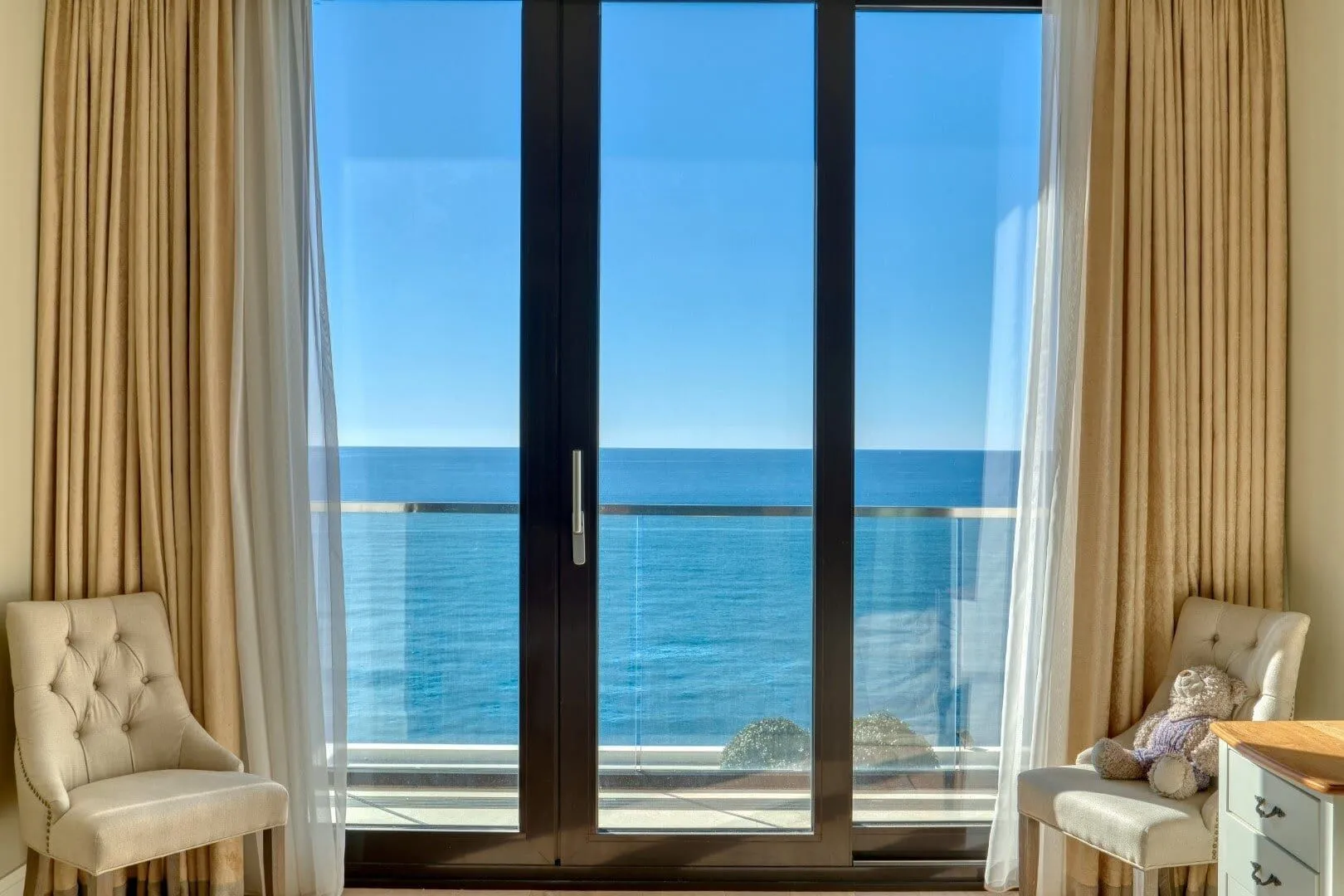 Sale, two bedroom apartment, 131m², Rijeka Reževići, Budva